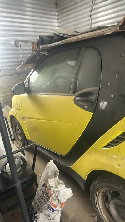 2008 Smart Car for parts or repair Has been parked in shed for last few years It did run when parked...