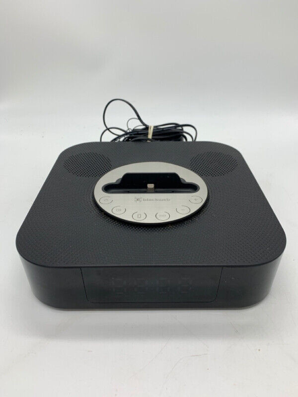 Blackweb Lightning Dock Premium Clock Radio for iPhone5/6 chargi in iPod & MP3 Accessories in Ottawa - Image 3