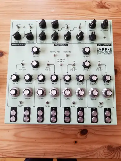 SOMA Lyra-8 Synthétiseur, View more