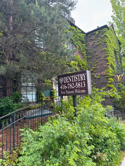 Stunning 3-Bed, 2-Storey Apartment (3,600 Sq Ft) Forest Hills