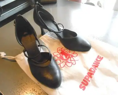 Souliers de Danse - Tango, Salsa, View more