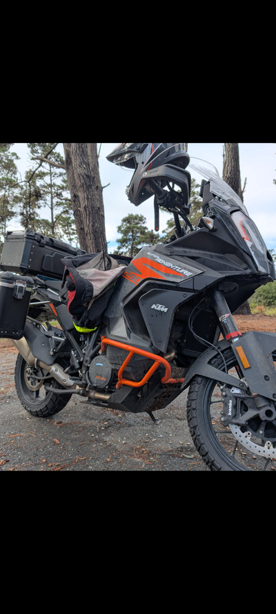 KTM 1290 SUPER ADVENTURE S, 2022, great shape, no accidents, family emerg forces my selling this awe...