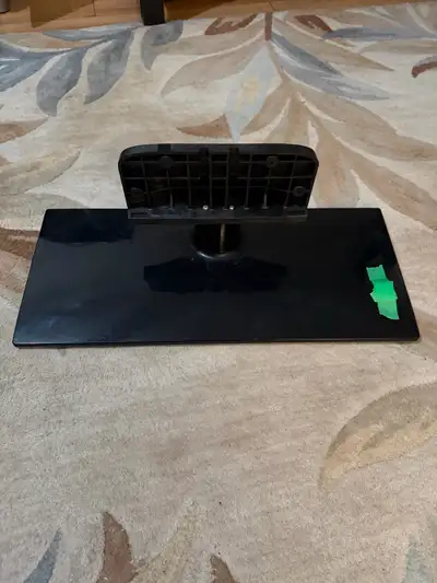 Samsung 32” TV Base Stand / Pedestal + Screws, View more