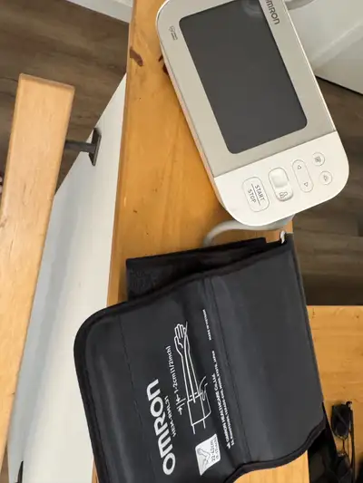 Perfect condition. Always stored in its carry case. Has Bluetooth to connect to their app for loggin...