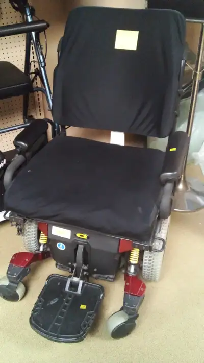 Pride Mobility Quantum 6000 Electric Wheelchair / Mobility Aid, View more