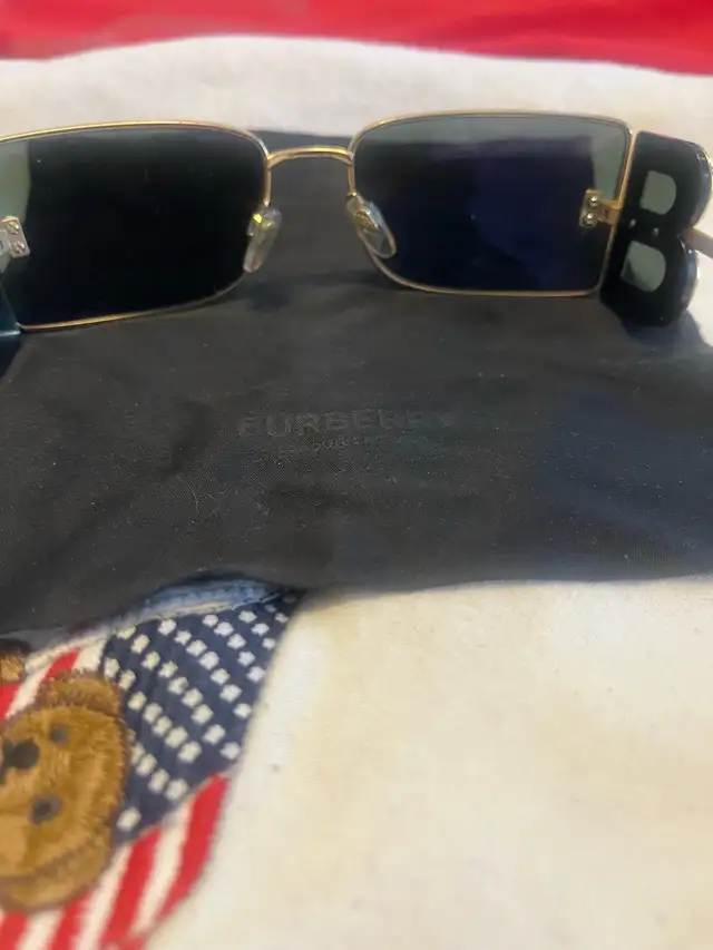 Kitchener Just Listed, Men's Aviator Sunglasses, Burberry in Men's in Kitchener / Waterloo - Image 3