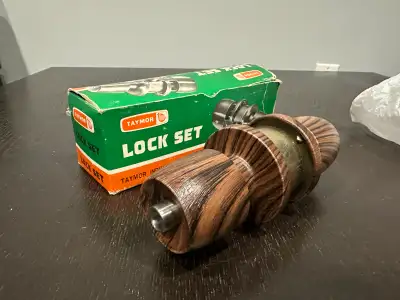 Brand New Vintage Wood Grain Lock Set, View more