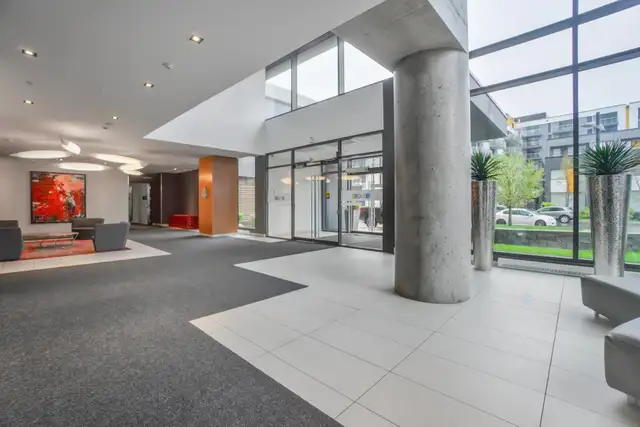 3 1/2 REM Île des Sœurs in Long Term Rentals in City of Montréal - Image 4