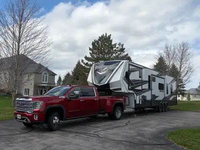 FOR SALE: 2021 Grand Design Momentum 395MS – Luxury Toy Hauler Fifth Wheel Turnkey, well-maintained,...