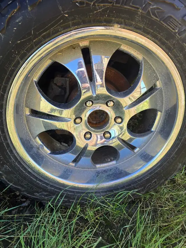 20 inch 6 by 5.5 GM Rims and tires in Tires & Rims in Calgary - Image 2