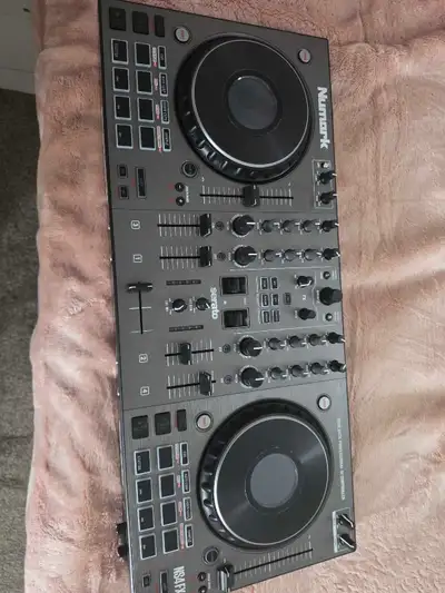 Numark NSFX4 , View more