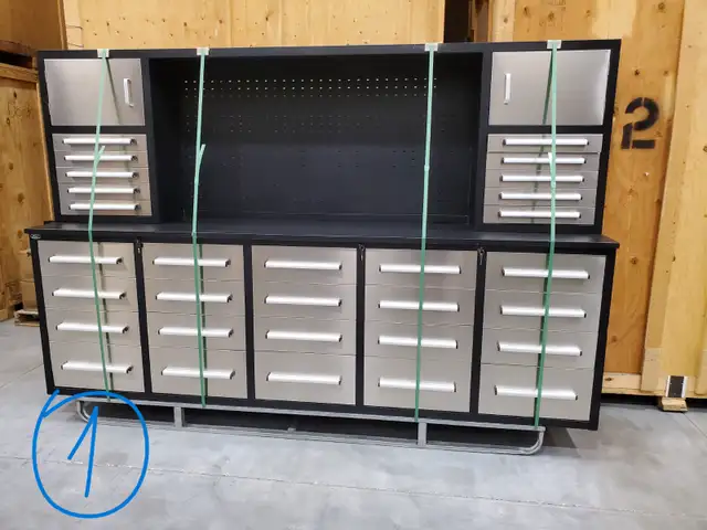 *** PRICE REDUCED  *** BRAND NEW *** Stainless Steel Work Bench