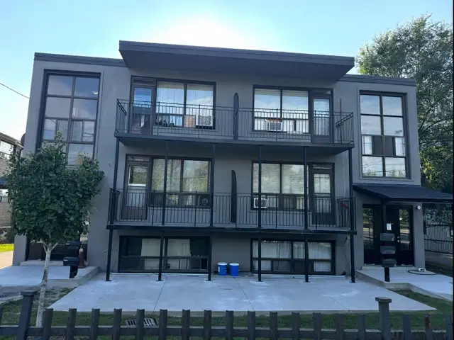 Renovated and central (Sheppard and Keele) - 3bdrm apartment