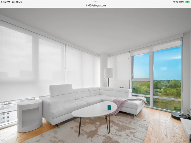 Bright open concept 2-bedroom condo with A/C in Long Term Rentals in Richmond - Image 3