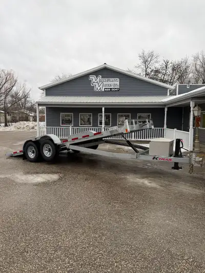Brand new 2025 k-trail galvanized full hydralic tilt deck trailer. Took in trade here still brand ne...