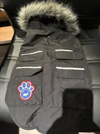 Canada Pooch Everest Explore Jacket Size 18
