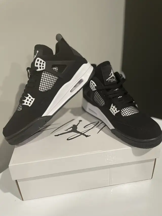 Jordan 4 White Thunder in Men's Shoes in Calgary - Image 3