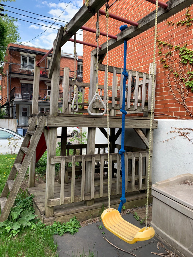 Module de jeux extérieur pour enfants dans Autre  à Ville de Montréal - Image 2