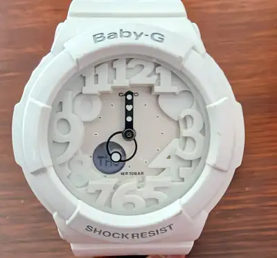White Casio Baby-G, BGA-131 Working, new battery recently Near mint condition Just not wearing much...