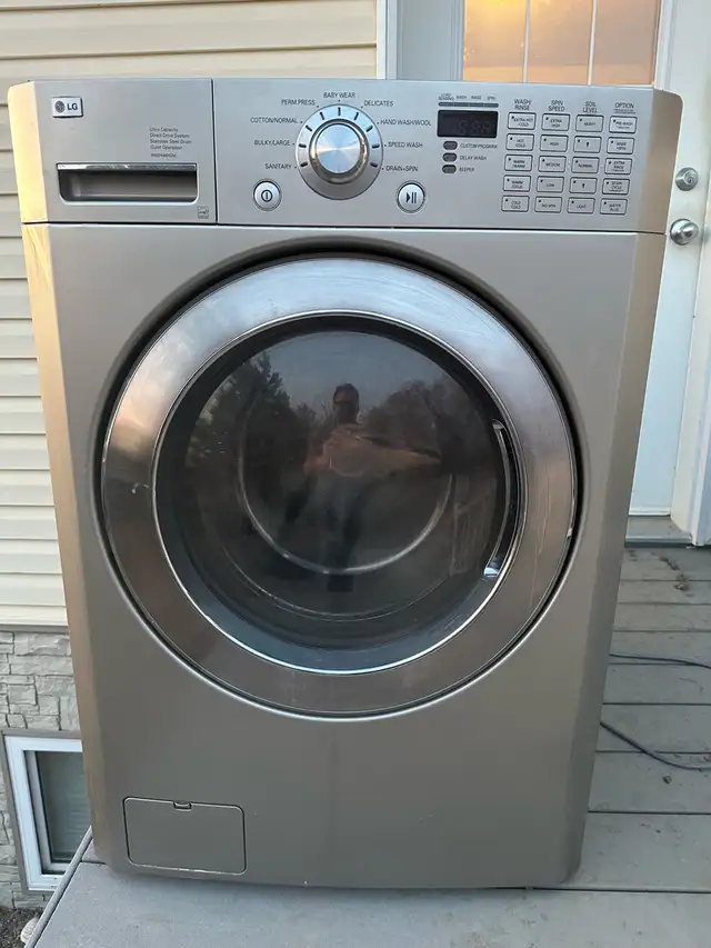 LG Washing Machine441979109964533760