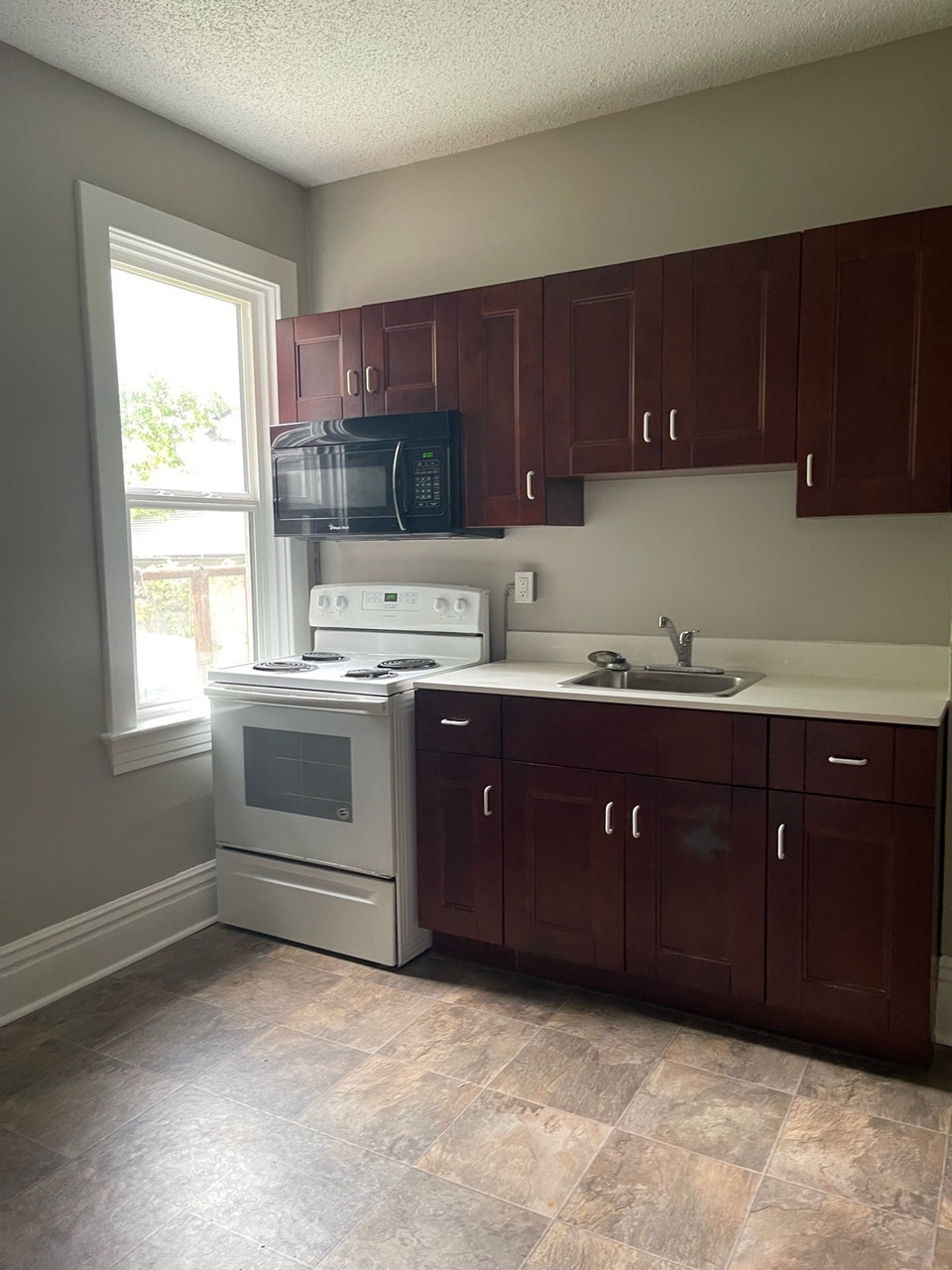 3 bedrooms side by side Duplex for rent in the North end 3