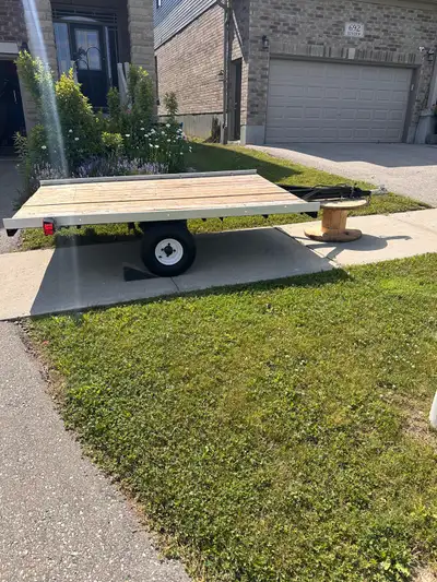 If your planning on sending your movers to pick up look somewhere else. 289-684-7482 if you would li...