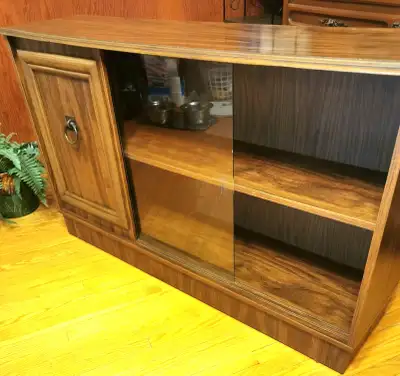 Display Unit Vintage both the glass and door slide back and forth for easy access. Will bring life t...