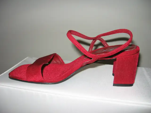 Sandals- with ankle straps.  Unused- in excellent condition in Women's - Shoes in City of Toronto - Image 2