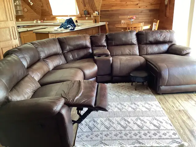 Leather Sectional     6 Pieces in Couches & Futons in Winnipeg - Image 4