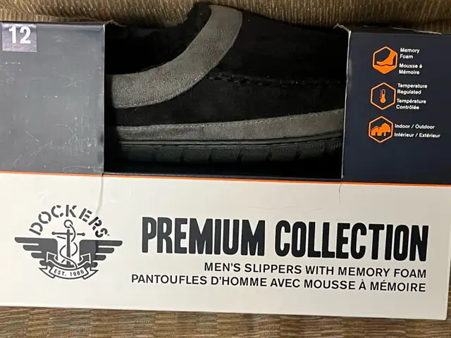 New Dockers Slippers in Men's Shoes in Medicine Hat - Image 3
