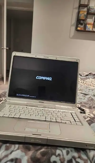 Compaq Presario V5000 (No Hard Drive Included), View more