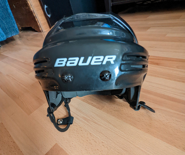 Casque jeune Bauer sans grille patins/hockey dans Hockey  à Sherbrooke
