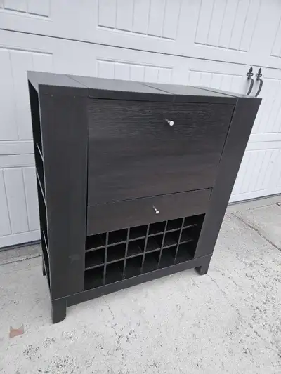 Excellent condition/mini bar/wine cabinet, View more