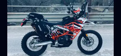 - Mint condition, clean and detailed. Used as display bike by Mosko Moto @ Toronto Motorcycle Show t...