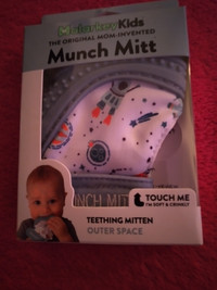 Munch mitt