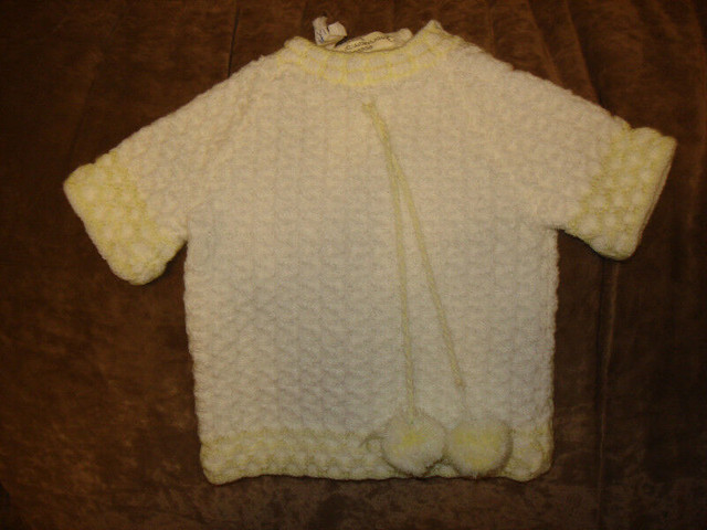 vintage baby sweater in Clothing - 0-3 Months in Kitchener / Waterloo