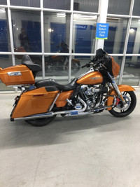 2014 Harley-Davidson Street Glide FLHXS 103