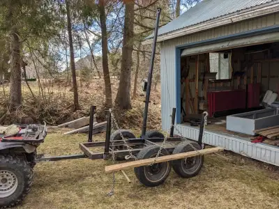 Remorque forestière polyvalente pour vtt complète avec tout l'équipement inclus sur les photos.