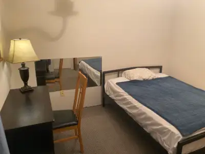 PLEASE READ INFORMATION BELOW: The room rent available in a 3 bedroom house. ✨Details: • suitable fo...