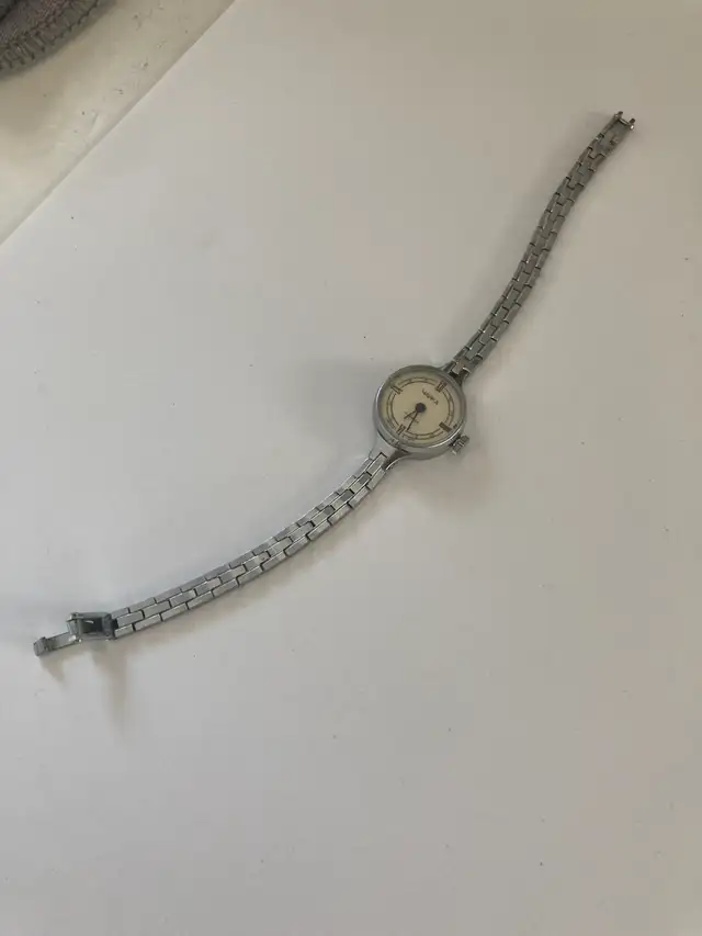 watches/montres in Jewellery & Watches in City of Montréal - Image 8