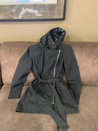 Women’s Sz XS New Fall Wind/ Rain proof jacket- 10$!