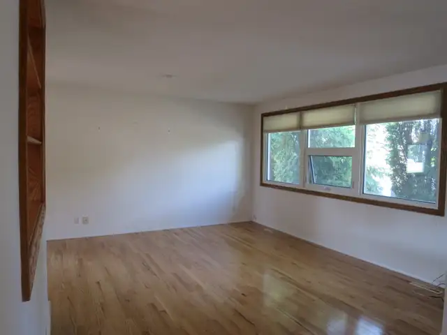 4 BDR House for Rent, Prime Location near 8th St, close to UofS63234963915777122