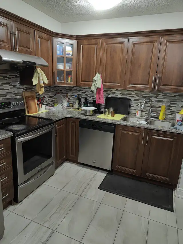 Private room for rent in Long Term Rentals in Mississauga / Peel Region - Image 9