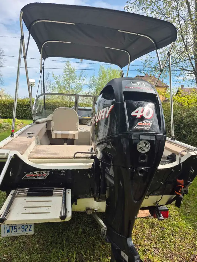 4.57 m Legend 40 Hp Mercury 4 Stroke plus trailer in Powerboats & Motorboats in Pembroke - Image 5