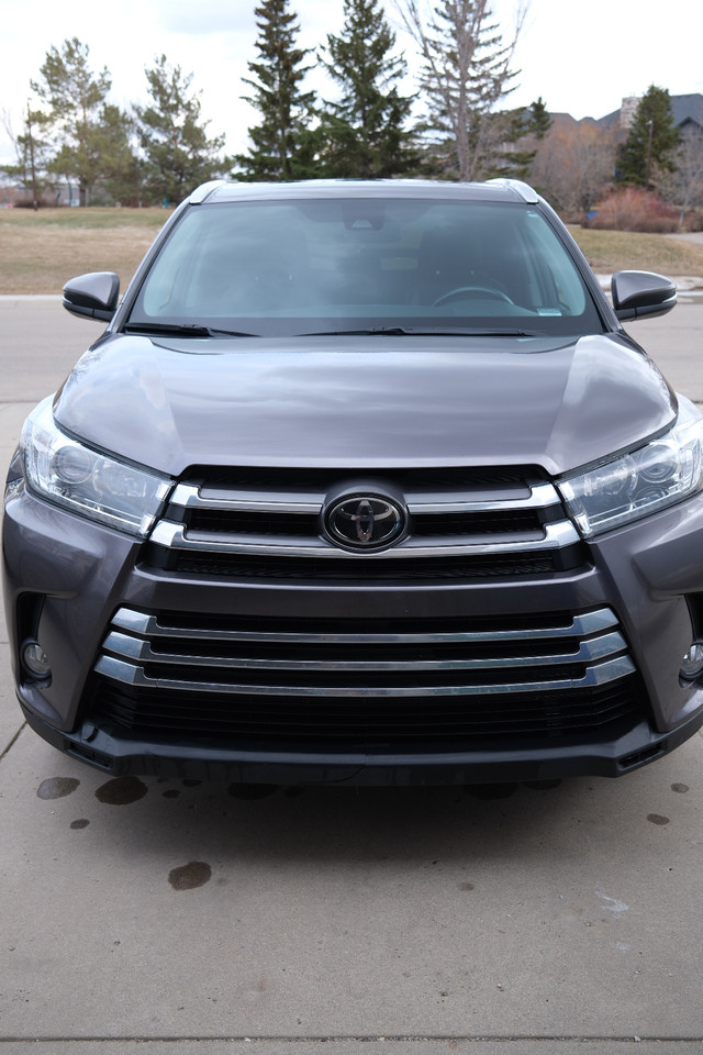 2019 Toyota Highlander XLE in Cars & Trucks in Saskatoon - Image 3