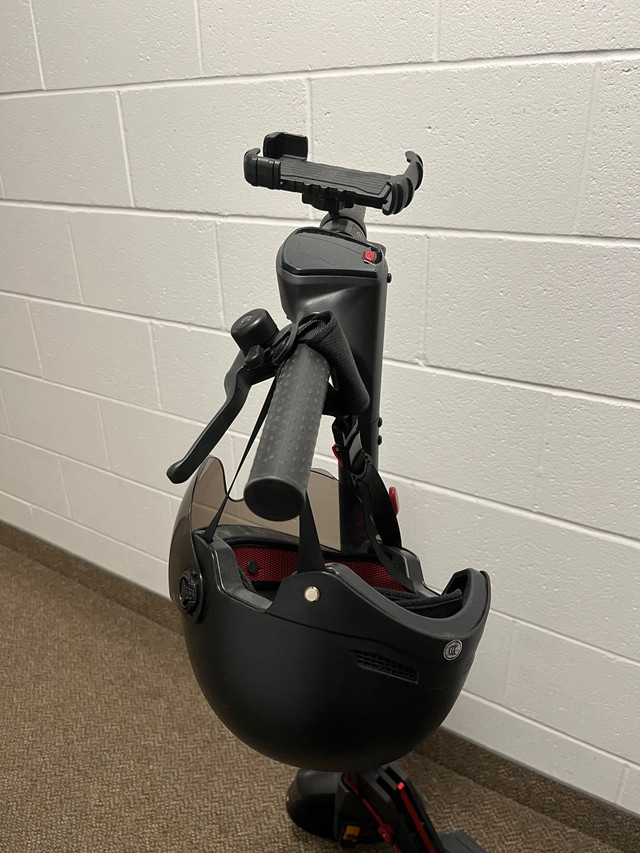 Gotrax Apex XL electric scooter for sale  in eBike in City of Toronto - Image 4
