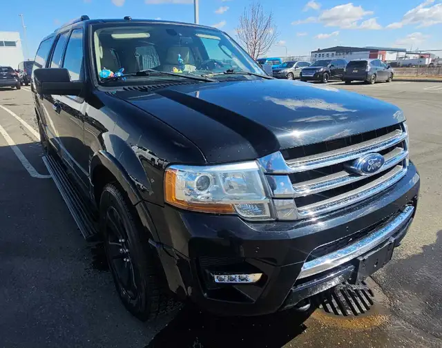 Expedition max  in Cars & Trucks in Edmonton - Image 3