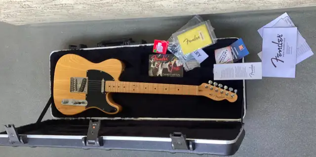 US Standard FENDER Telecaster GUITAR w/ Original Hardshell Case! in Guitars in Banff / Canmore - Image 4