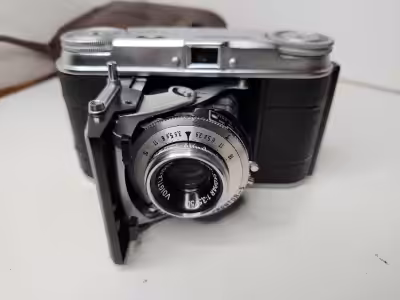 Vintage Voigtlander Vito 11 from 1947 35 mm Film Camera Color- Skopar 50 mm / /1:3.5 lens Prontor-S...
