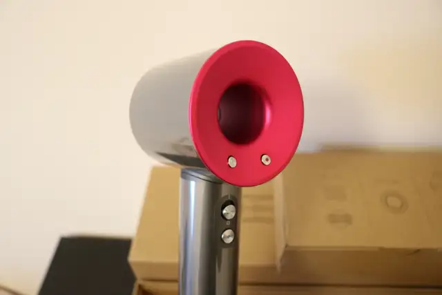 Dyson Supersonic Hairdryer - Brand New in General Electronics in Markham / York Region - Image 6